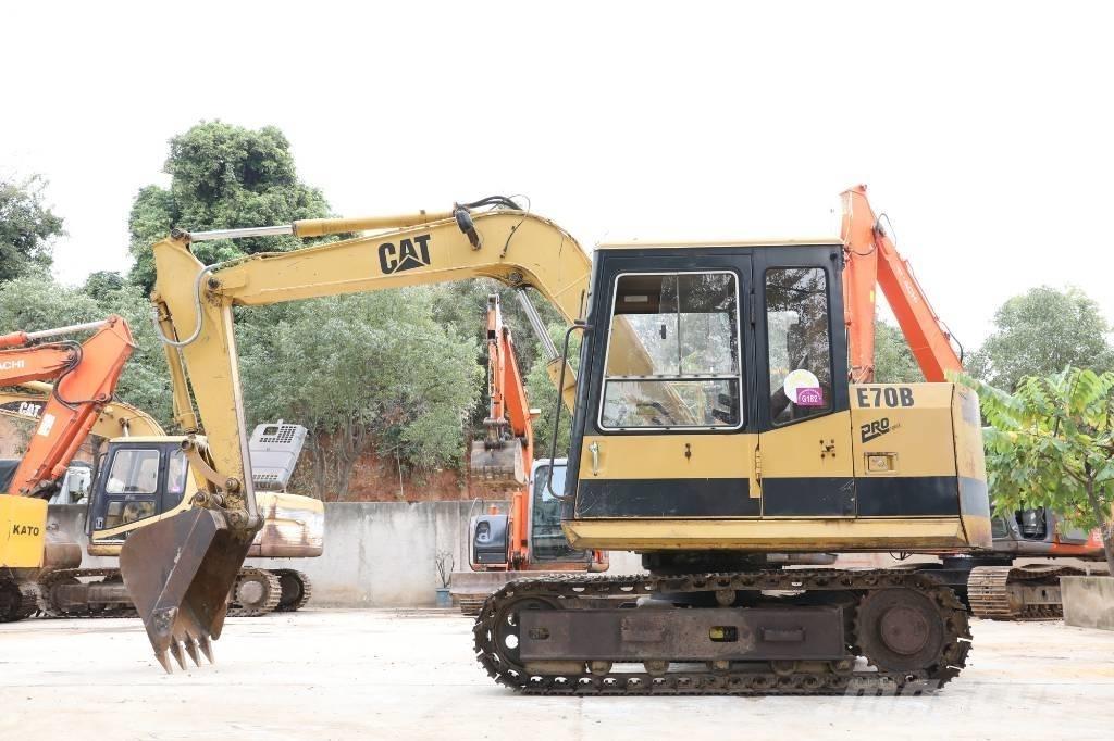 CAT E 70 B Mini excavatoare < 7t
