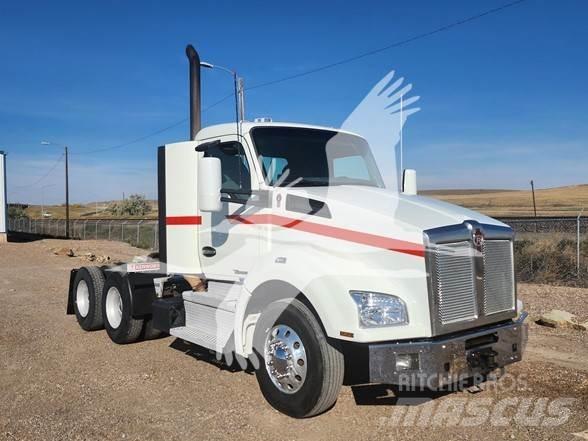 Kenworth T880 Autotractoare