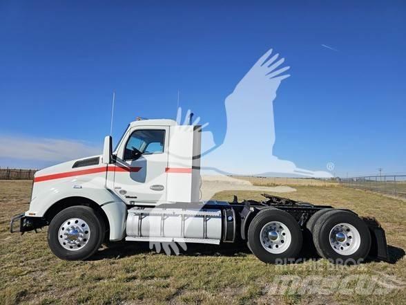 Kenworth T880 Autotractoare