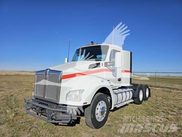 Kenworth T880 Autotractoare