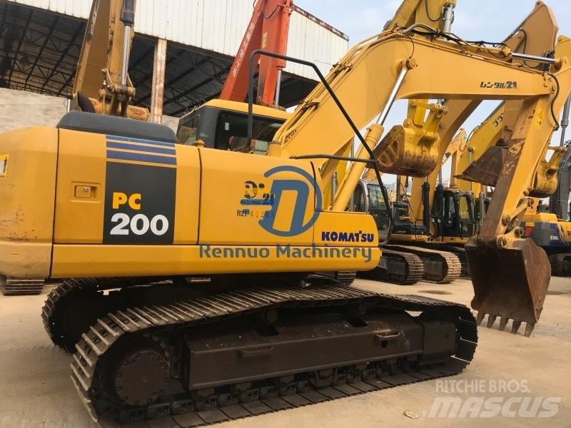 Komatsu PC200-7 Excavatoare pe șenile

