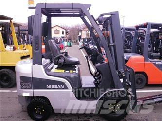 Nissan NP1F1M20J Stivuitor GPL