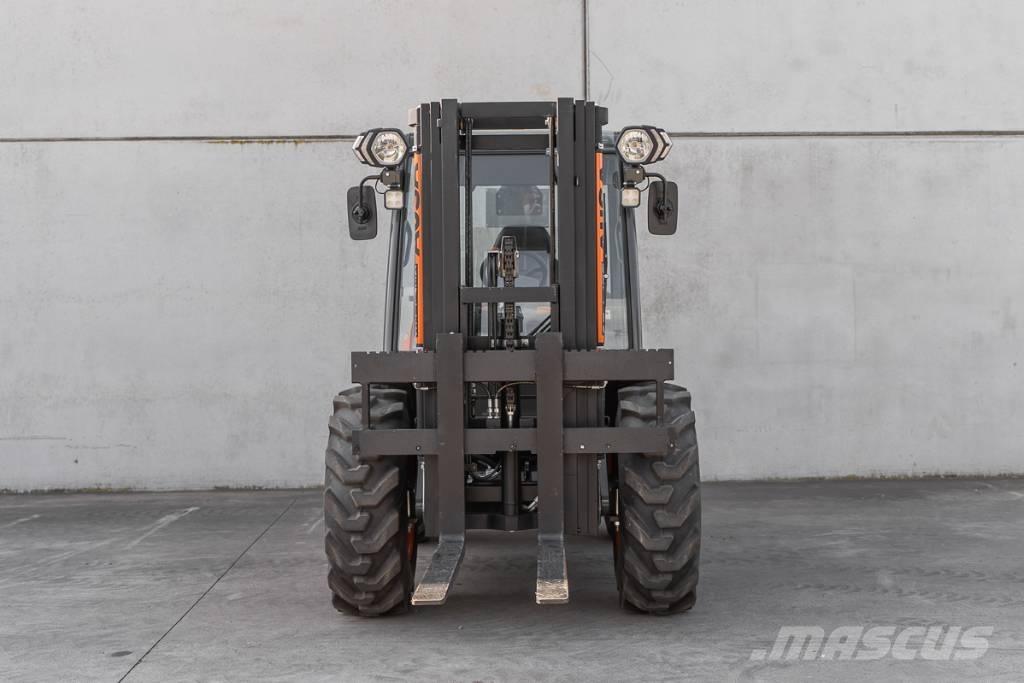 Ausa C 251 H x4 Stivuitor diesel