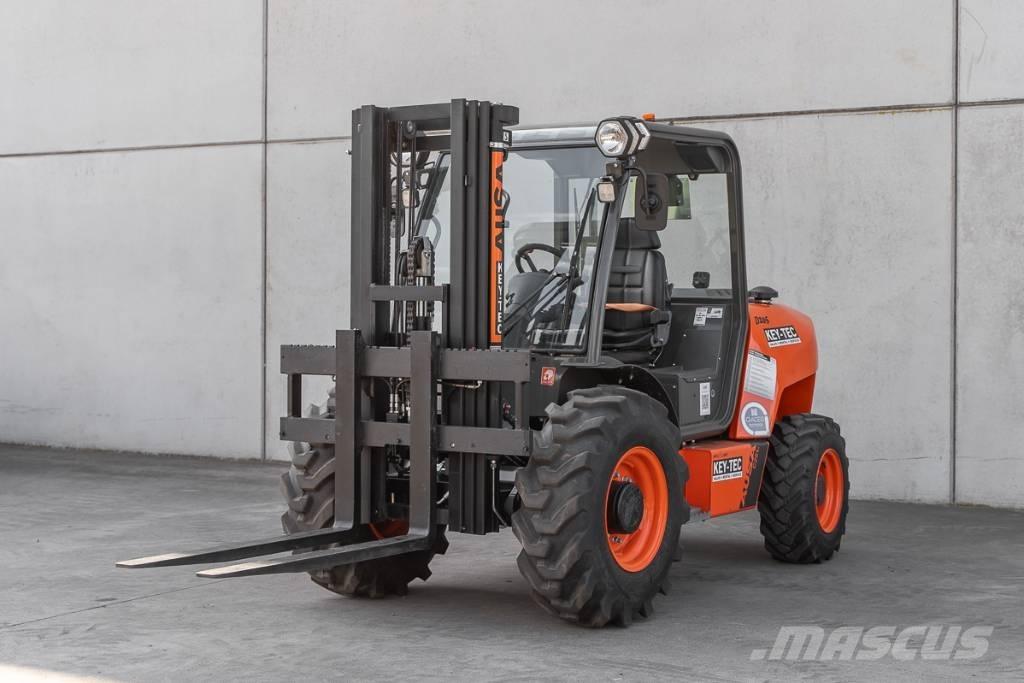 Ausa C 251 H x4 Stivuitor diesel