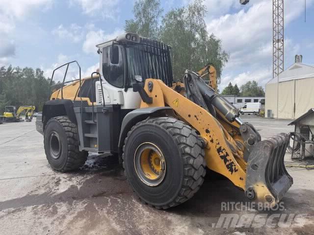 Liebherr L 566 Incarcator pe pneuri