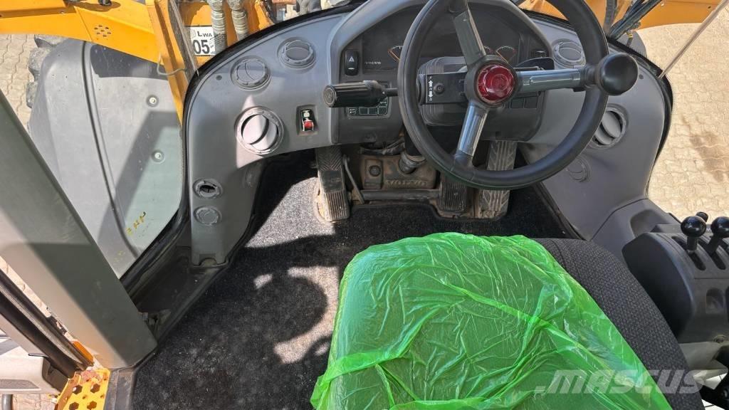 Volvo L 90 G Incarcator pe pneuri