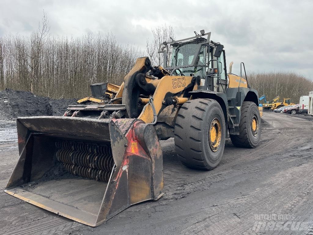 Liebherr L 580 Incarcator pe pneuri
