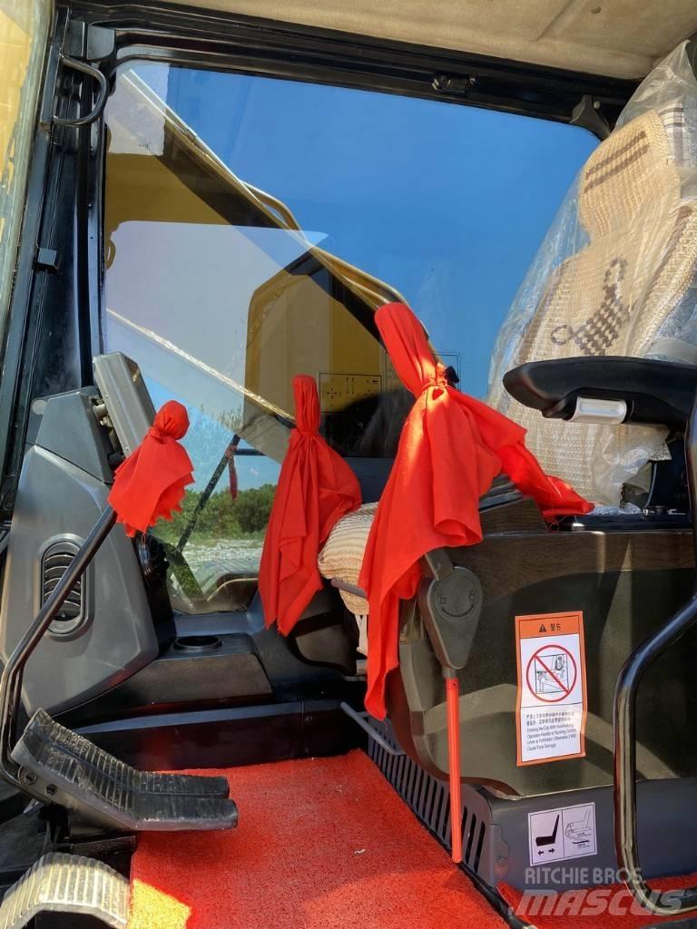 Sany 215 Excavatoare pe șenile
