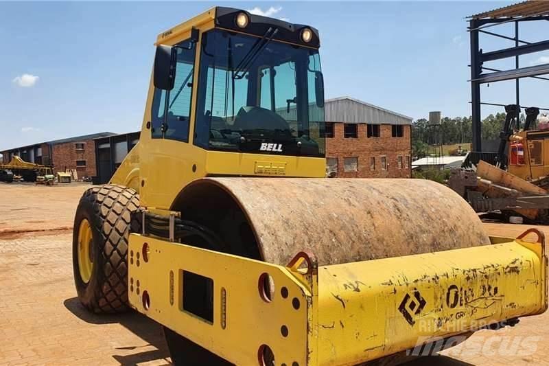 Bomag BW212D-40 Cilindri compactori micsti