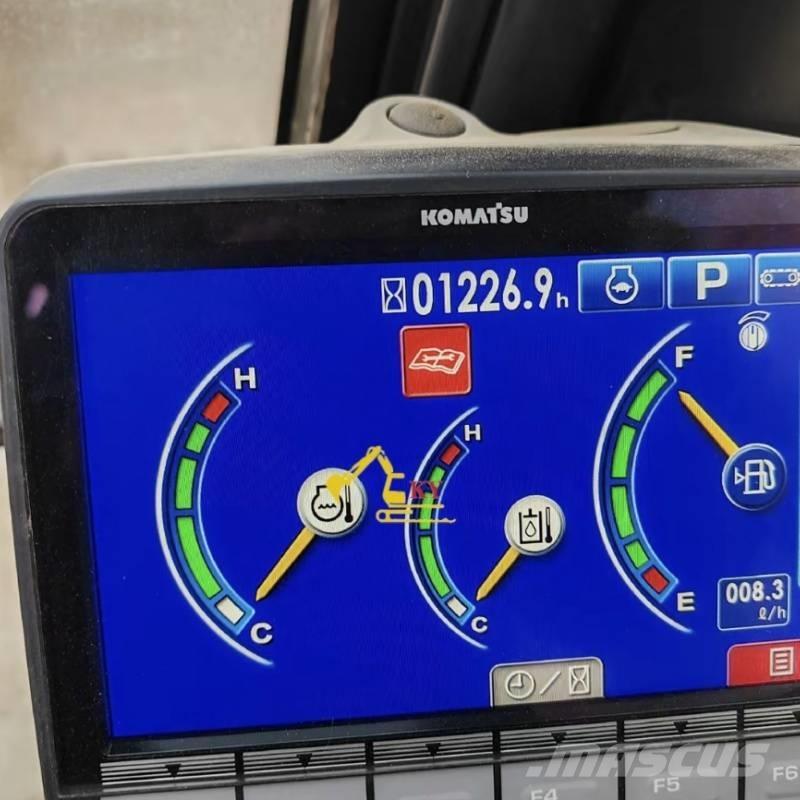 Komatsu PC 300-8 Excavatoare pe șenile
