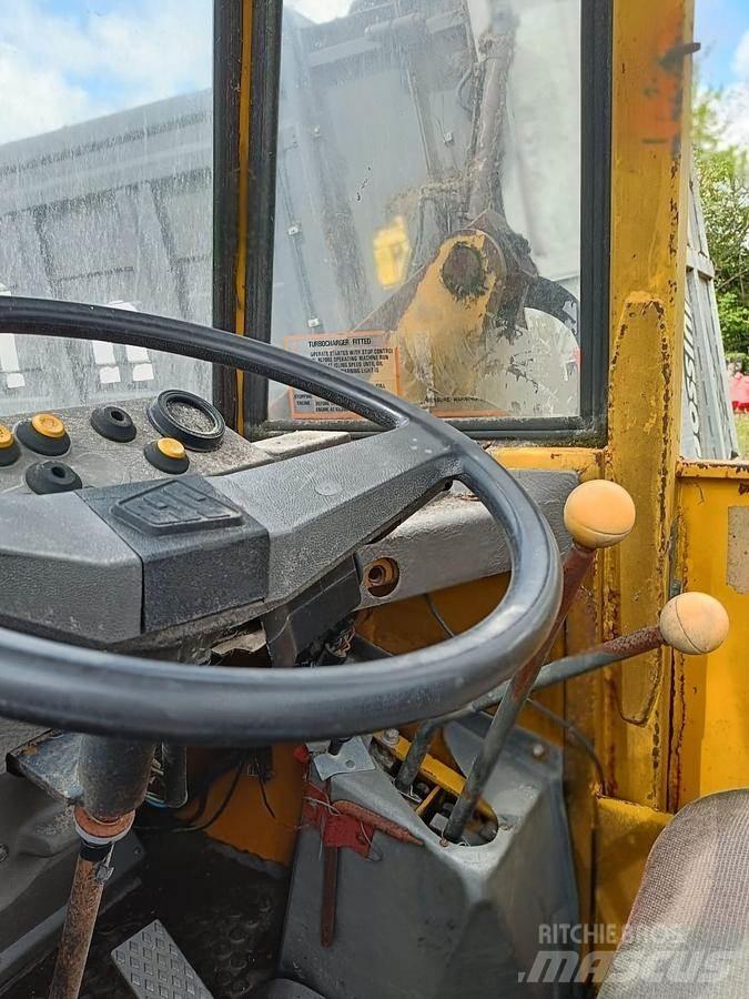 JCB 415P Incarcator pe pneuri