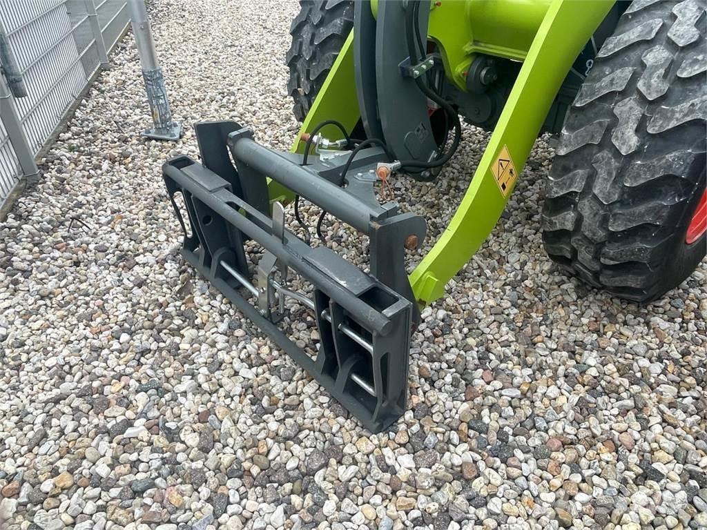 CLAAS Torion 535 Incarcator pe pneuri