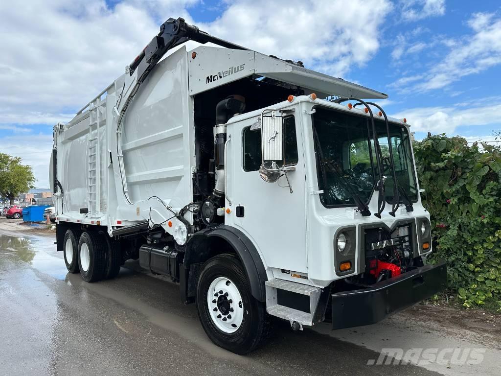 Mack MRU 613 Camion de deseuri