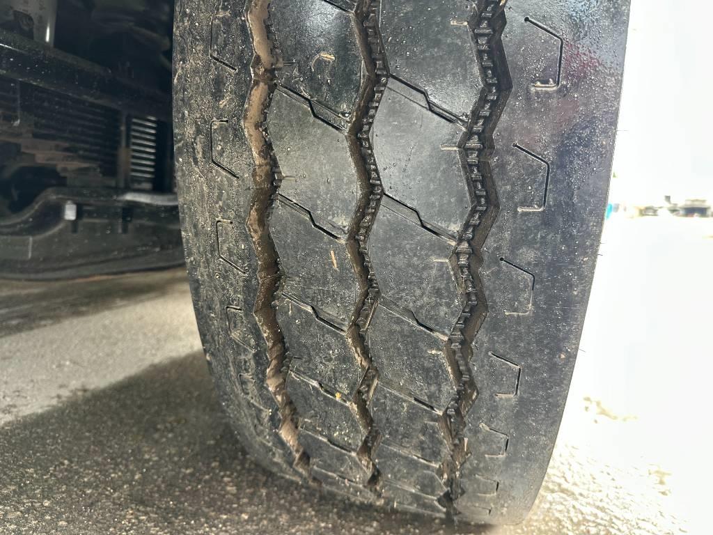 Mack MRU 613 Camion de deseuri