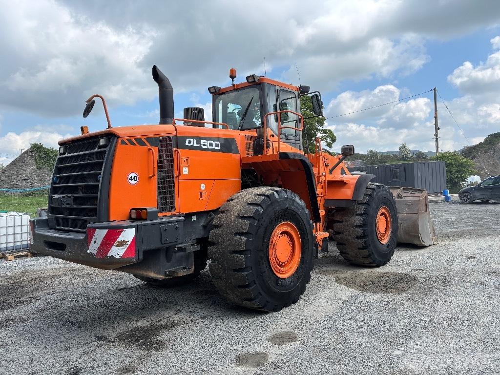 Doosan DL 500 Incarcator pe pneuri