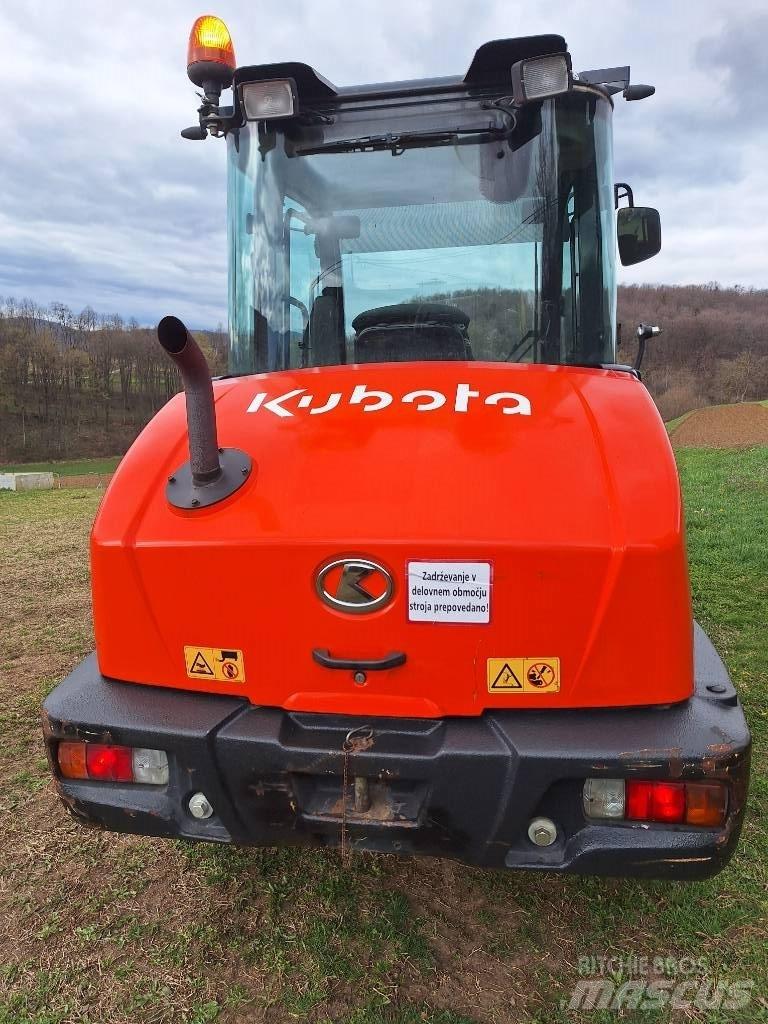 Kubota R 085 Incarcator pe pneuri