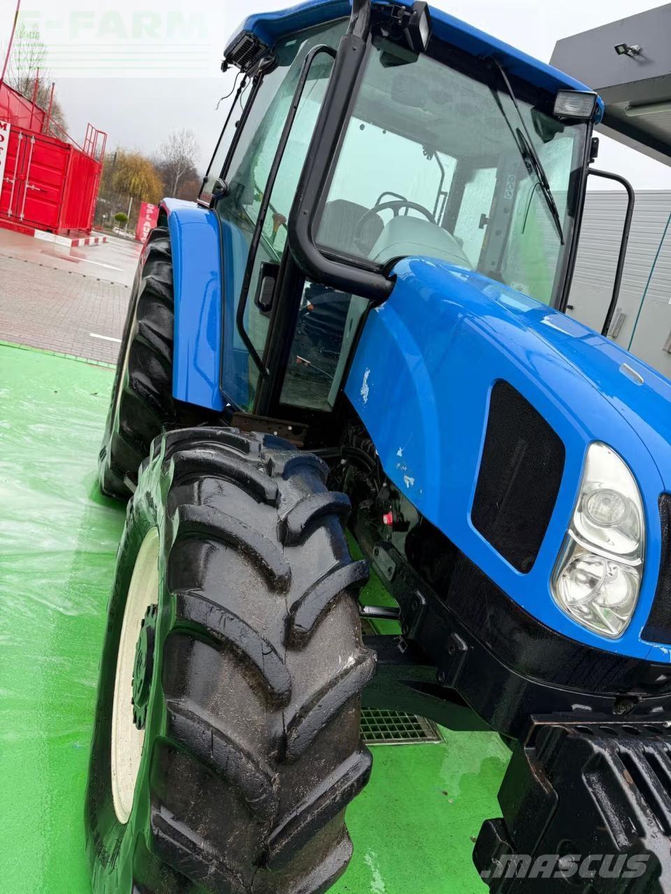 New Holland T5060 Tractoare