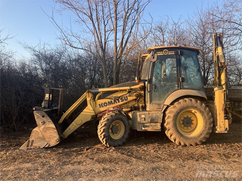 Komatsu WB93R-8 Buldoexcavatoare