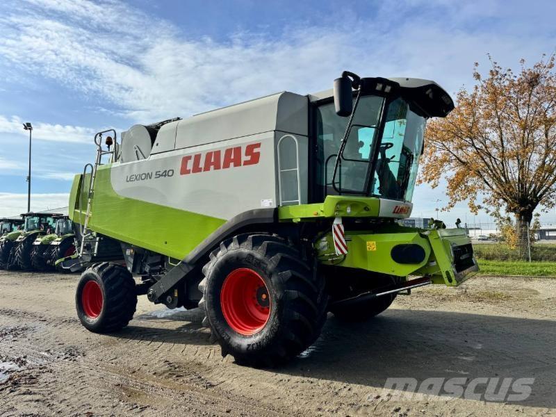 CLAAS LEXION 540 Combine de secerat