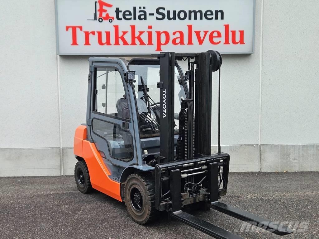 Toyota 02-8 FDF 25 Stivuitor diesel