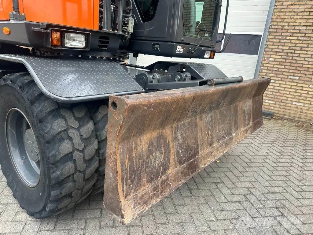 Doosan DX140W-5 Excavatoare cu roti