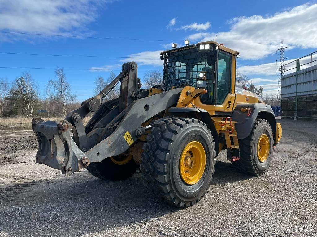 Volvo L 120 H Incarcator pe pneuri