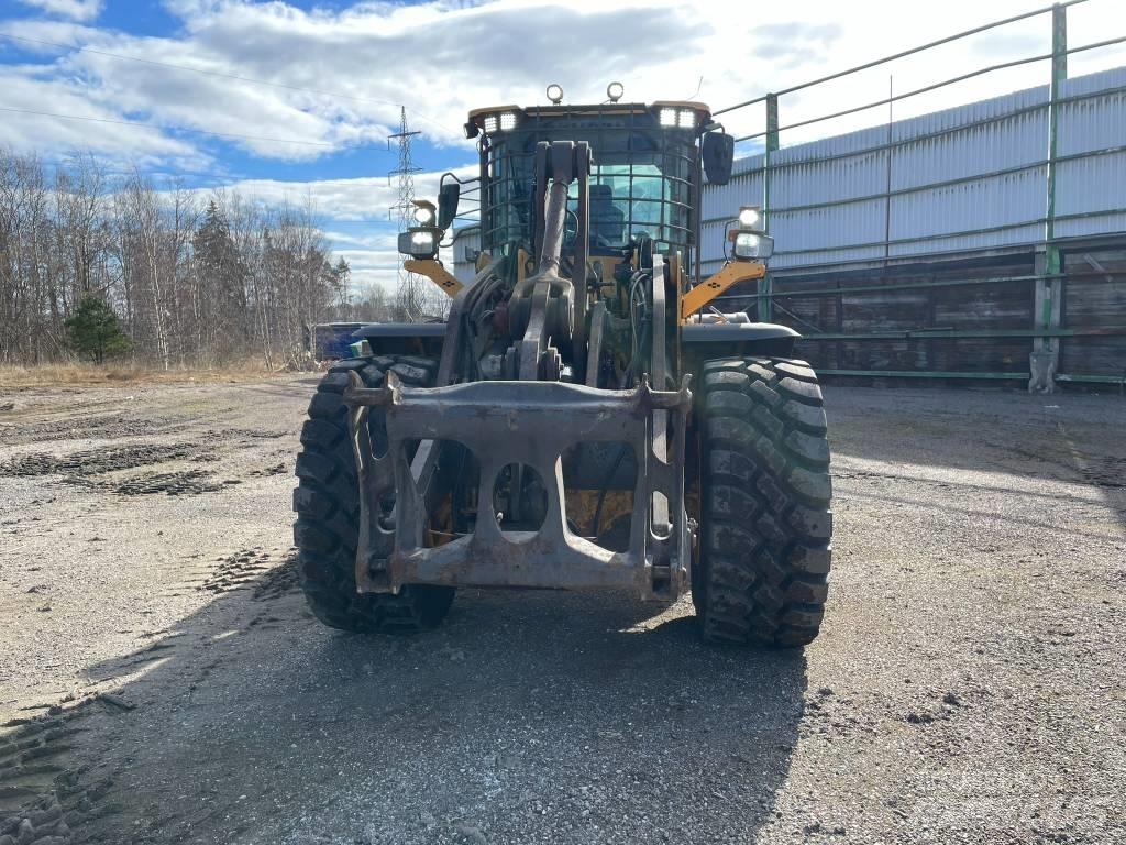Volvo L 120 H Incarcator pe pneuri