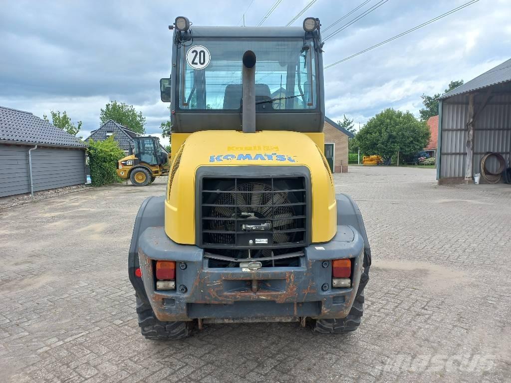 Komatsu WA 80-6 Incarcator pe pneuri