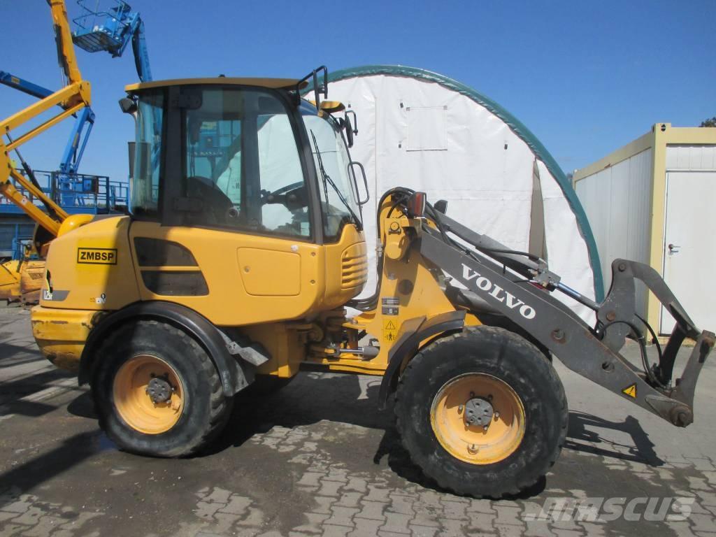 Volvo L 25 F Incarcator pe pneuri