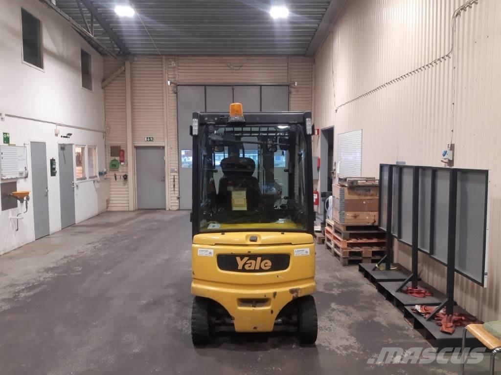 Yale ERP25VL Stivuitor electric