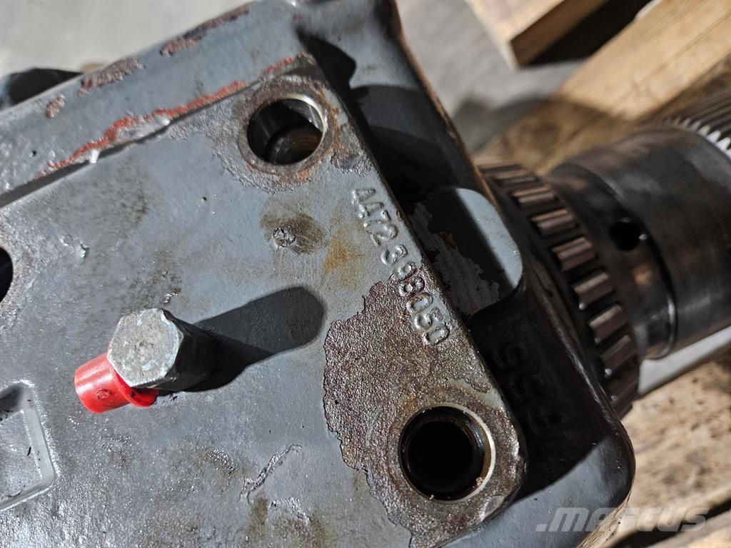 Liebherr 10472933 Axe