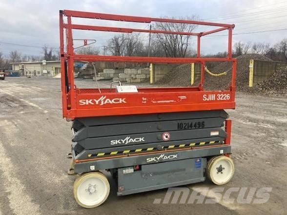 SkyJack SJ III 3226 Platforme foarfeca