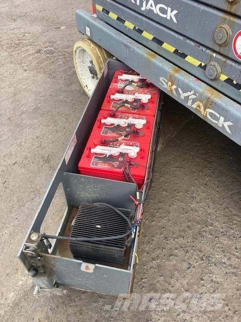 SkyJack SJ III 3226 Platforme foarfeca