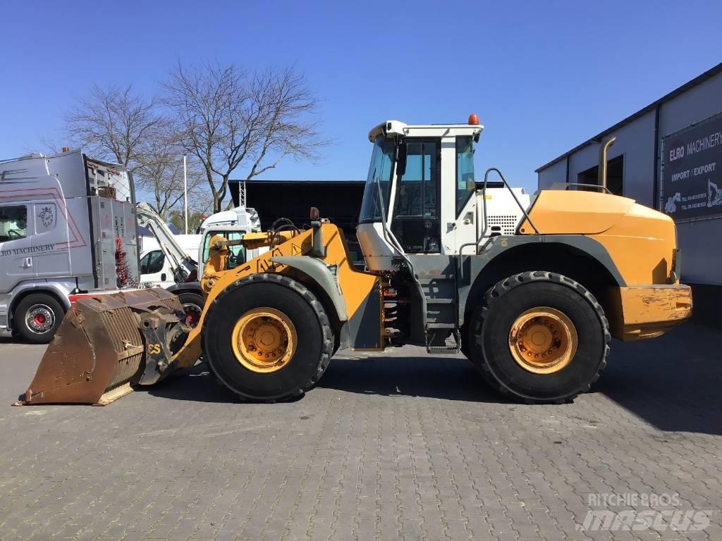 Liebherr L 544 Incarcator pe pneuri