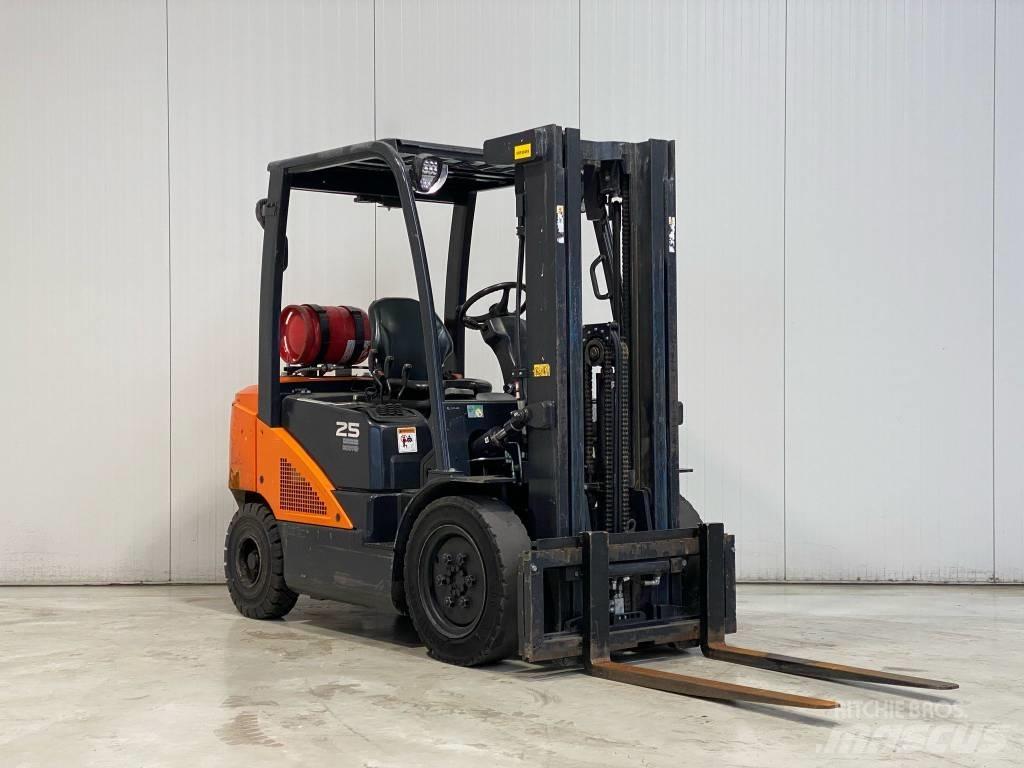 Doosan G25N-7 Stivuitor GPL