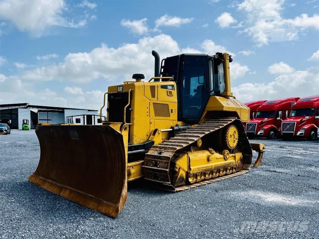 CAT D 6 N XL Buldozere pe senile