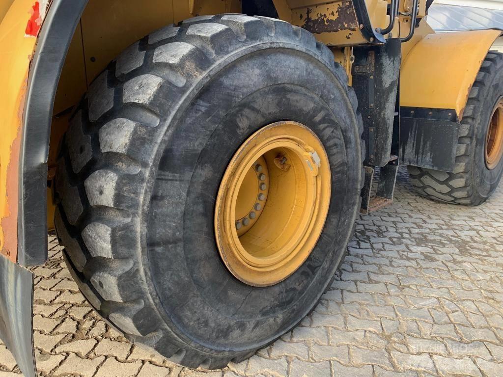 CAT 966 K Incarcator pe pneuri