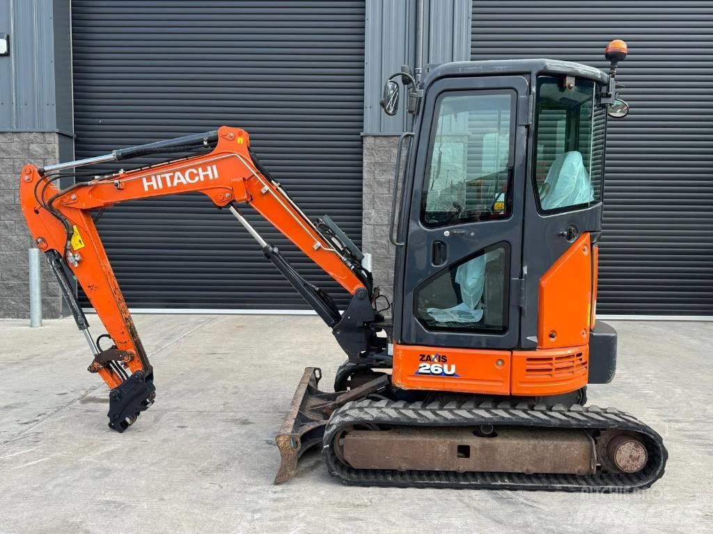 Hitachi ZX 26 U-6 cr Mini excavatoare < 7t