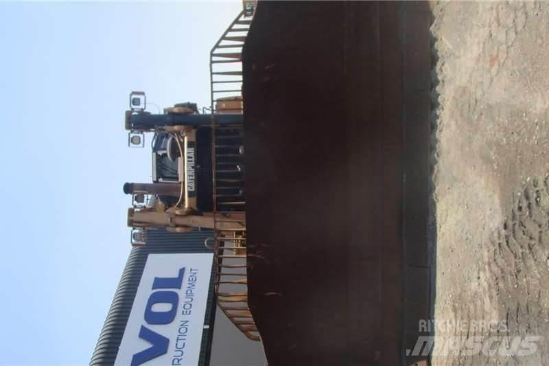 CAT D9T Buldozere pe senile