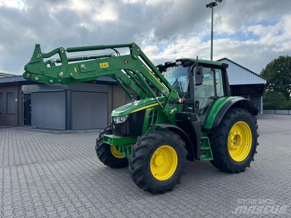 John Deere 6120 M Tractoare