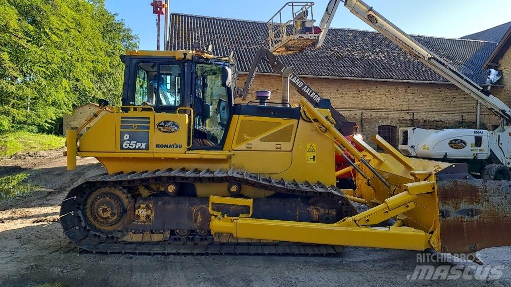Komatsu D65PX-17 Buldozere pe senile