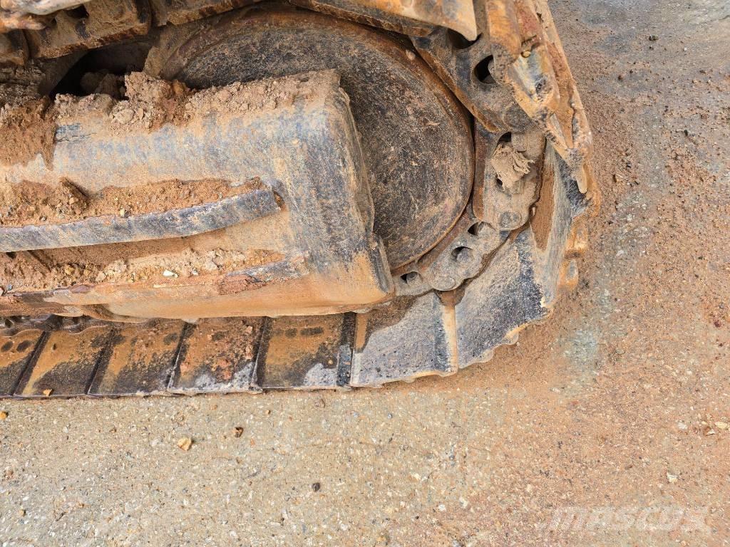 Hyundai Robex 300 LC Excavatoare pe șenile
