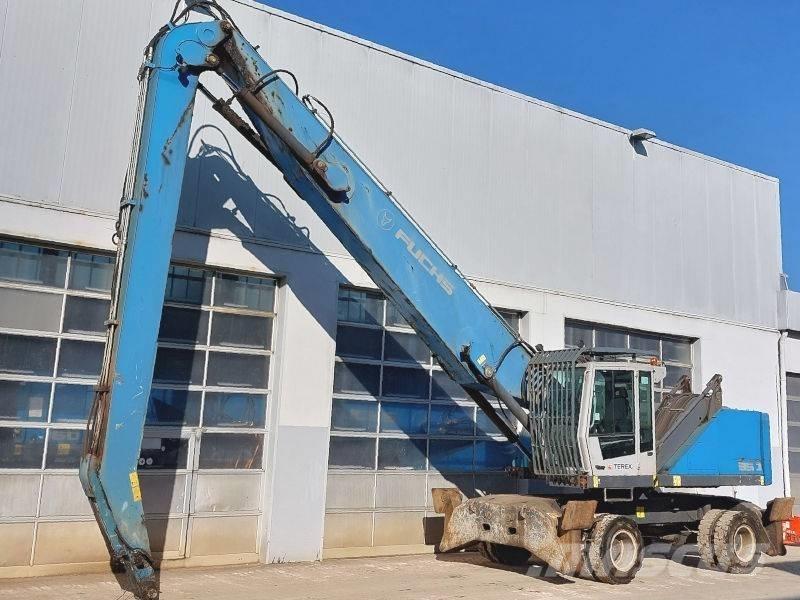 Fuchs MHL 350 F Paleta de manipulare