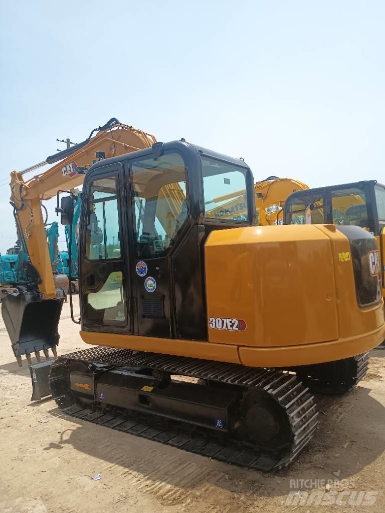 CAT 307E2 Excavatoare 7t - 12t
