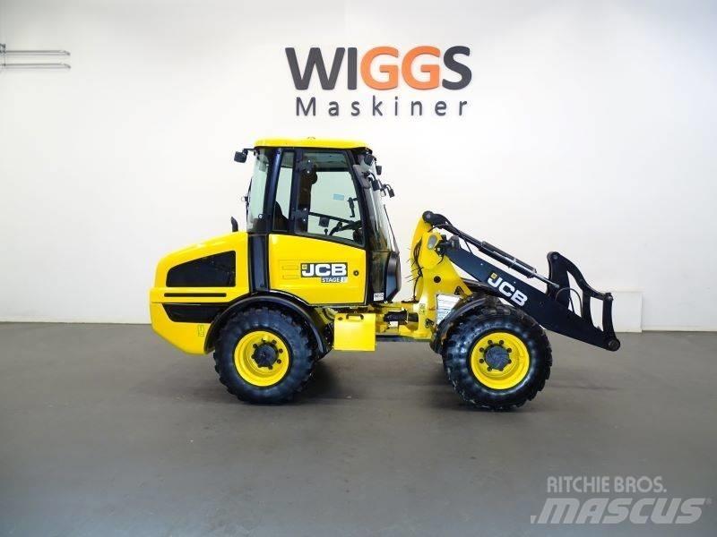 JCB 407 Incarcator pe pneuri