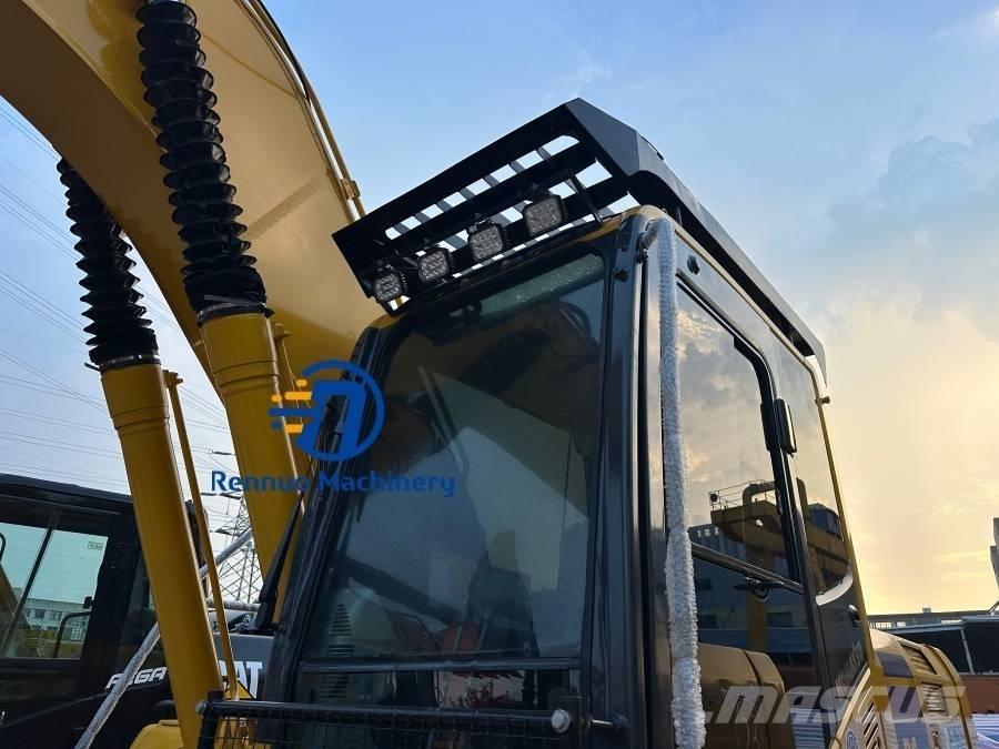 Komatsu PC 220-8 Excavatoare pe șenile
