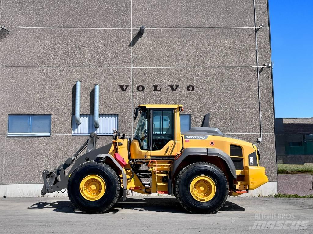 Volvo L 120 H Incarcator pe pneuri