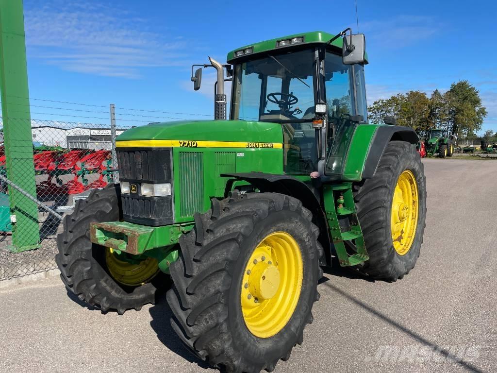John Deere 7710 Tractoare