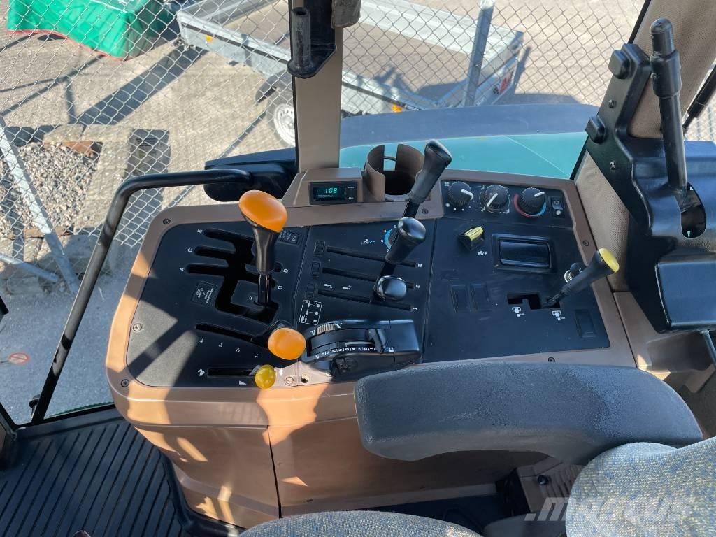 John Deere 7710 Tractoare