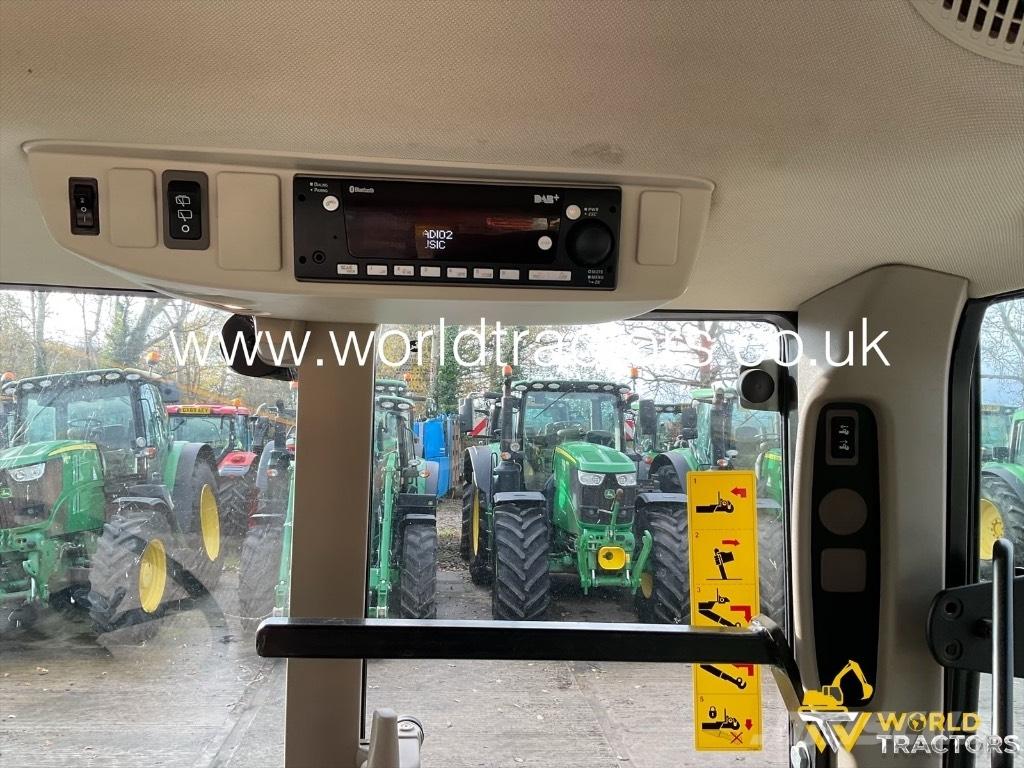 John Deere 6120 M Tractoare